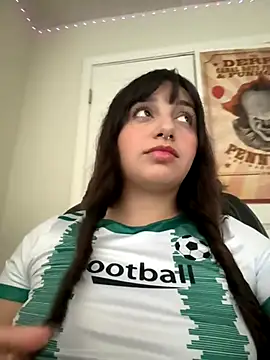 CharmingMaddie online show from 10-29-25, 03:33