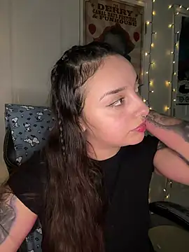 CharmingMaddie online show from 03-09-26, 09:57