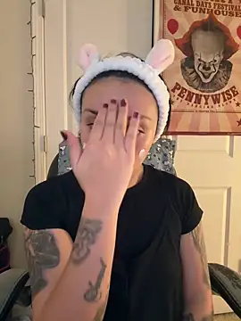 CharmingMaddie online show from 03-04-26, 09:44