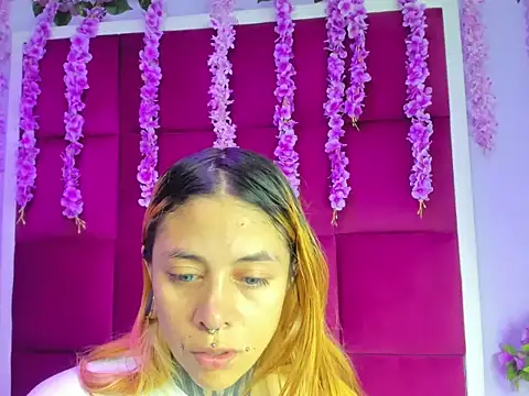 Snapshot of Sofii_Anal_ chatting on 10-02-25, 02:48 Sofii Anal online show from 10-02-25, 02:48