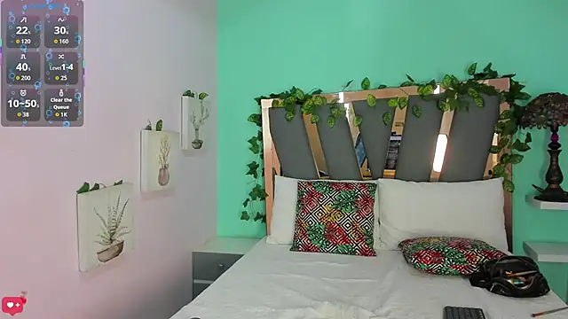 Violett Salvatore online show from 03-13-26, 04:34