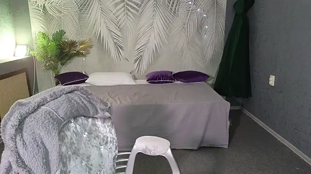 Sabina Ros online show from 10-30-25, 07:17