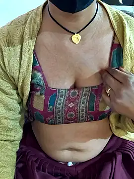 Love-pari077 online show from 01-10-26, 06:42