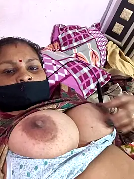 Love-pari077 online show from 02-01-26, 02:59