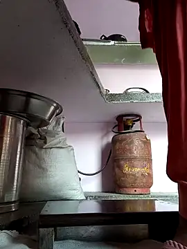 Love-pari077 online show from 11-17-25, 02:37