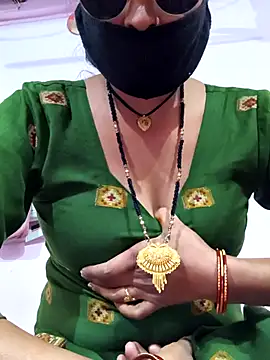 Love-pari077 online show from 12-14-25, 08:09