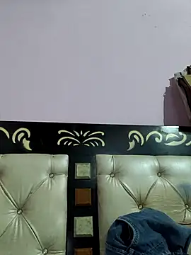 Snapshot of Love-pari077 chatting on 10-15-25, 03:53 Love-pari077 online show from 10-15-25, 03:53