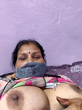 Love-pari077 online show from 10-22-25, 03:11