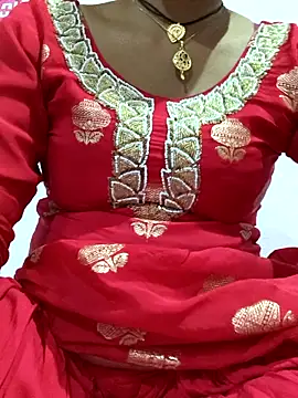 Love-pari077 online show from 04-05-26, 08:21