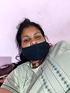 Love-pari077 online show from 04-15-26, 05:28