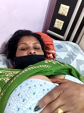 Love-pari077 online show from 03-01-26, 06:57