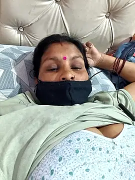 Love-pari077 online show from 04-04-26, 04:13