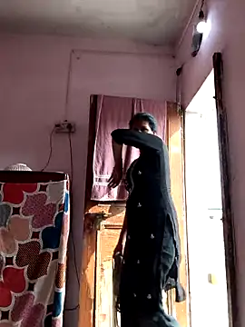 Love-pari077 online show from 02-24-26, 05:08