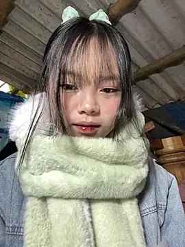 Snapshot of AdamLazis chatting on 02-10-26, 01:15 AdamLazis online show from 02-10-26, 01:15