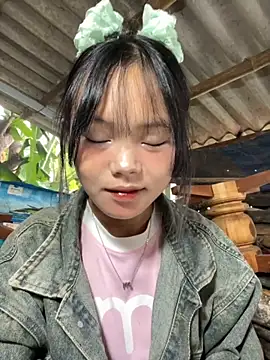 AdamLazis online show from 10-25-25, 01:27