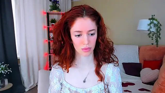 ChristinaConteeree online show from 06-30-26, 10:37