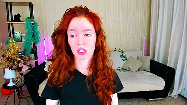 ChristinaConteeree online show from 11-26-25, 07:25