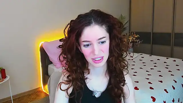 ChristinaConteeree online show from 04-05-26, 03:13