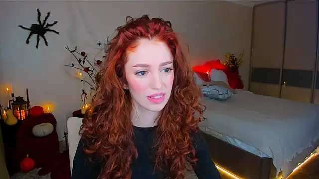 ChristinaConteeree online show from 10-24-25, 01:21