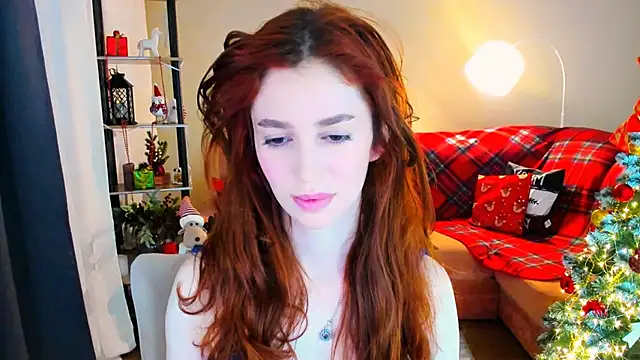 ChristinaConteeree online show from 12-18-25, 04:44