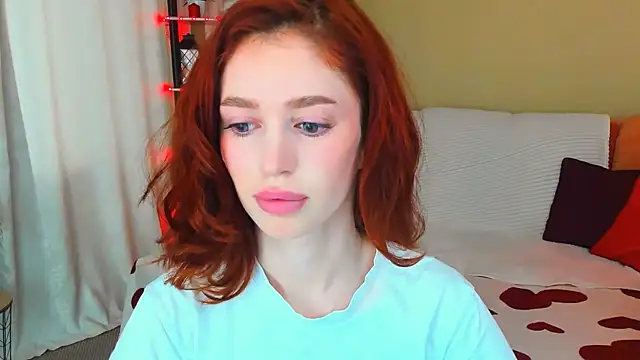 ChristinaConteeree online show from 07-06-26, 11:28