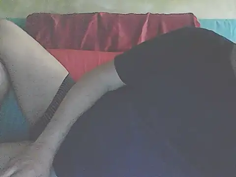 Snapshot of mauri5 chatting on 05-25-26, 12:26 mauri5 online show from 05-25-26, 12:26