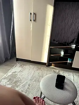 miss veroNika online show from 10-18-25, 03:52