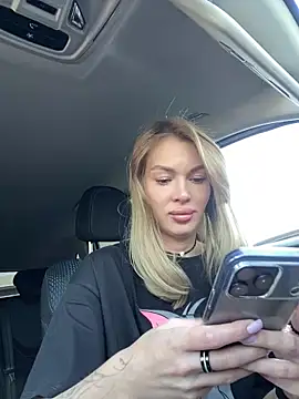 Snapshot of miss_veroNika chatting on 06-03-26, 04:46 miss veroNika online show from 06-03-26, 04:46