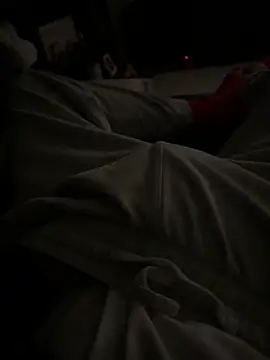 Snapshot of Frankieyyy1 chatting on 12-14-25, 01:23 Frankieyyy1 online show from 12-14-25, 01:23