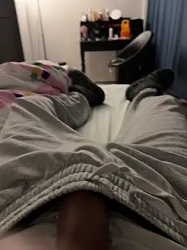 Snapshot of Frankieyyy1 chatting on 12-04-25, 08:19 Frankieyyy1 online show from 12-04-25, 08:19