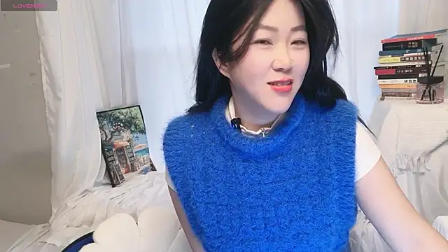 Emmaq996 online show from 03-19-26, 07:30