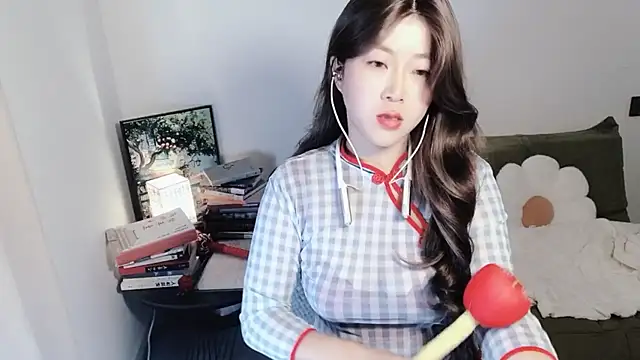 Emmaq996 online show from 11-06-25, 02:37