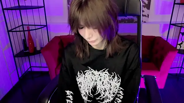 CrystallBloom online show from 04-01-26, 01:19