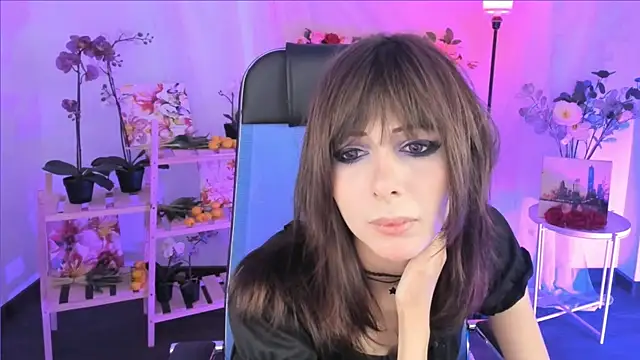 CrystallBloom online show from 12-21-25, 07:26