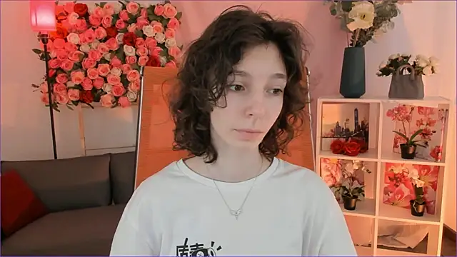 Snapshot of EmmanuellBrown chatting on 02-15-26, 04:13 EmmanuellBrown online show from 02-15-26, 04:13