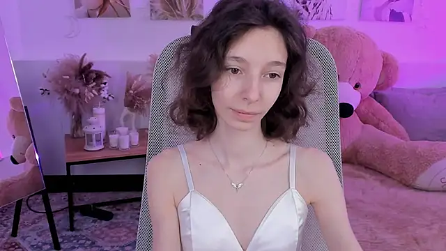 Snapshot of EmmanuellBrown chatting on 02-23-26, 04:03 EmmanuellBrown online show from 02-23-26, 04:03