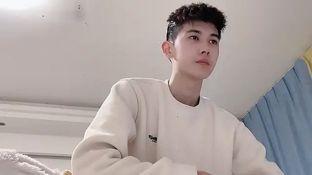 xiaojie2563 online show from 03-08-26, 11:02