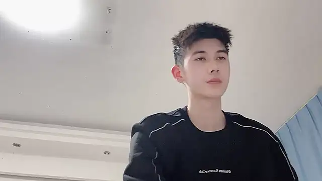 xiaojie2563 online show from 01-18-26, 12:19