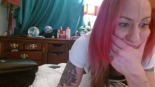 Snapshot of zoeyportland chatting on 03-30-26, 10:33 zoeyportland online show from 03-30-26, 10:33