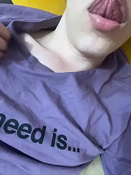 Snapshot of Yammy_AssHole chatting on 10-05-25, 07:48 Yammy AssHole online show from 10-05-25, 07:48