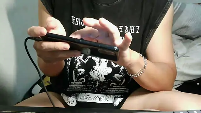 Snapshot of bigbb101011 chatting on 09-18-25, 01:14 bigbb101011 online show from 09-18-25, 01:14