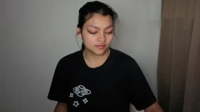 Candela    online show from 10-15-25, 09:06