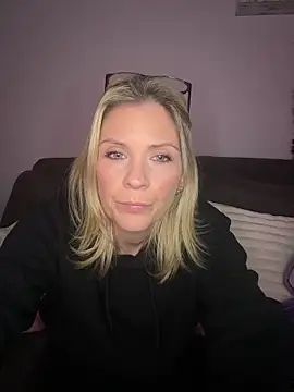 Lexi-Lux-X online show from 01-07-26, 12:37