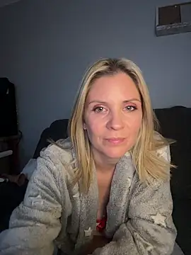 Lexi-Lux-X online show from 11-09-25, 01:53