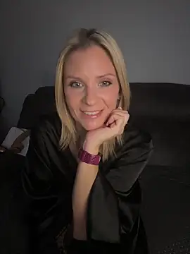 Lexi-Lux-X online show from 11-10-25, 02:05