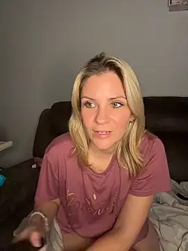 Lexi-Lux-X online show from 02-17-26, 03:15