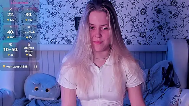 Snapshot of AngelAnty chatting on 05-10-26, 05:04 AngelAnty online show from 05-10-26, 05:04