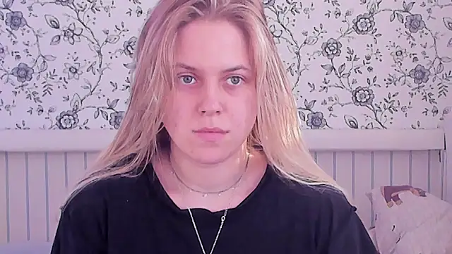 Snapshot of AngelAnty chatting on 05-16-26, 03:11 AngelAnty online show from 05-16-26, 03:11