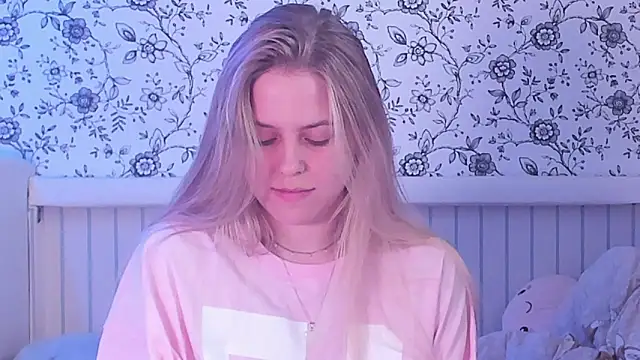 Snapshot of AngelAnty chatting on 06-01-26, 01:22 AngelAnty online show from 06-01-26, 01:22