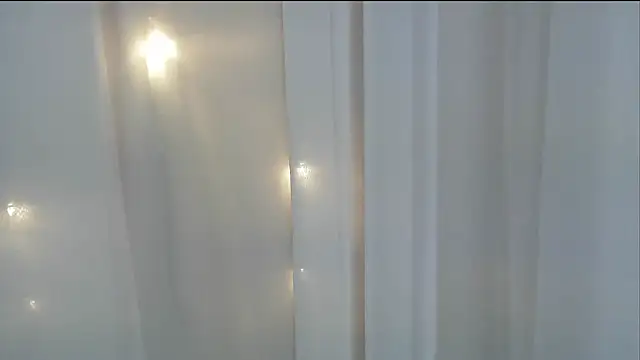 angelainparis28 online show from 09-15-25, 06:47